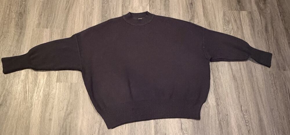 NWOT Free People Black Ribbed Knit Women’s Sweater XS VERY OVERSIZED